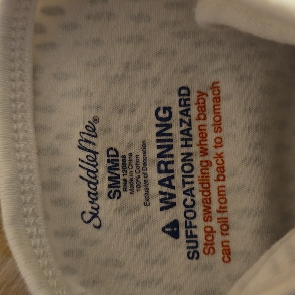 SwaddleMe White and Black Swaddle Blanket - Picture 3 of 3